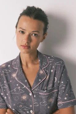 Women'secret Pijamas-Pijama camiseiro 100% algodão cinza com estampado astral cinzento