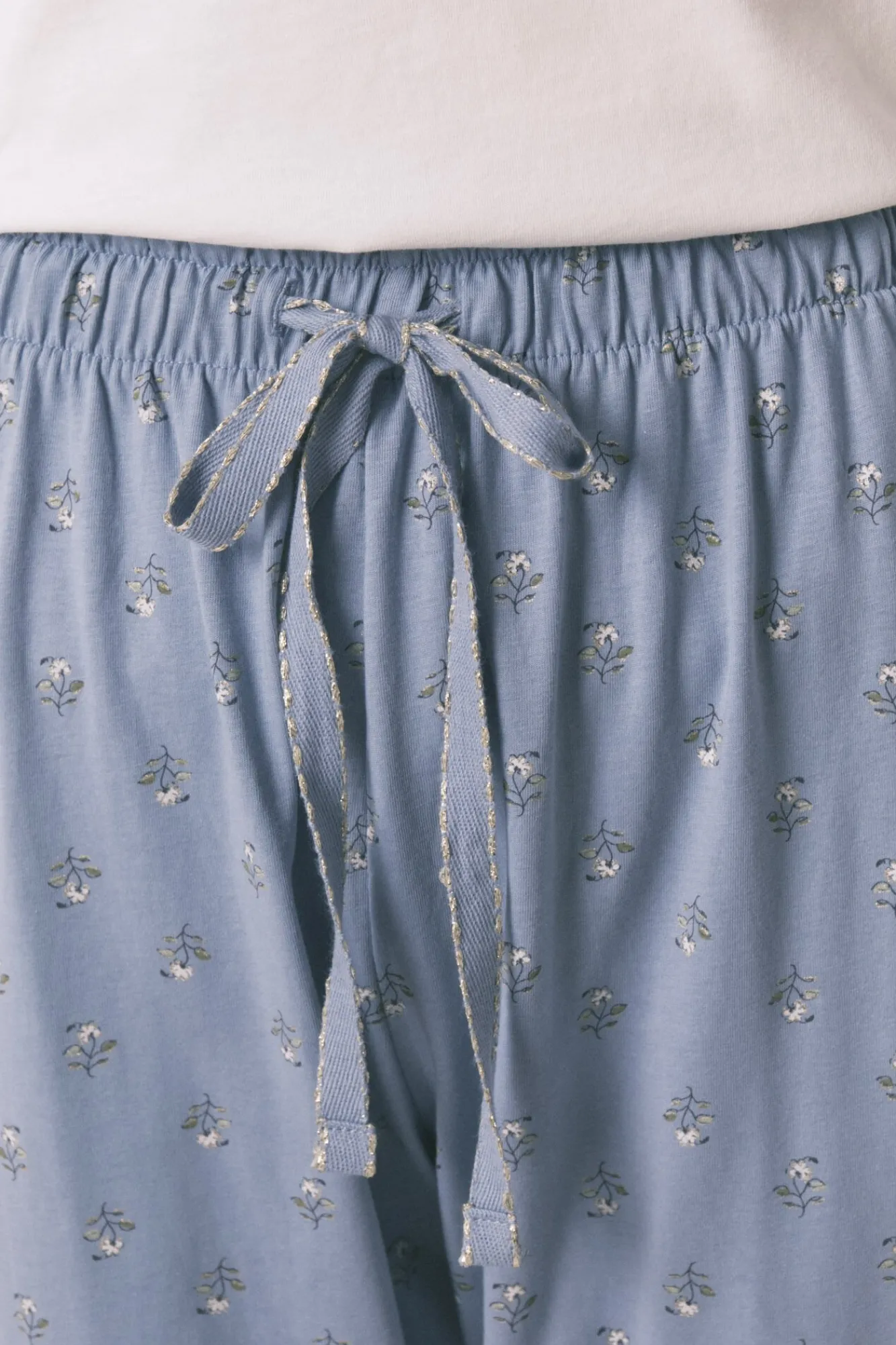 Women'secret Pijamas-Pijama comprido com calças e estampado floral bege