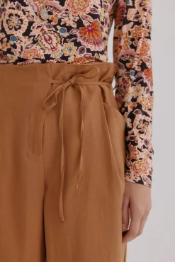 Hoss Intropia Calças-Piper. Calça de laçada Beige