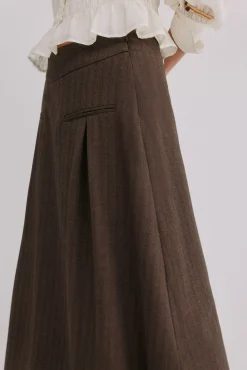 Hoss Intropia Saias-Reis. Saia plissada Castanho