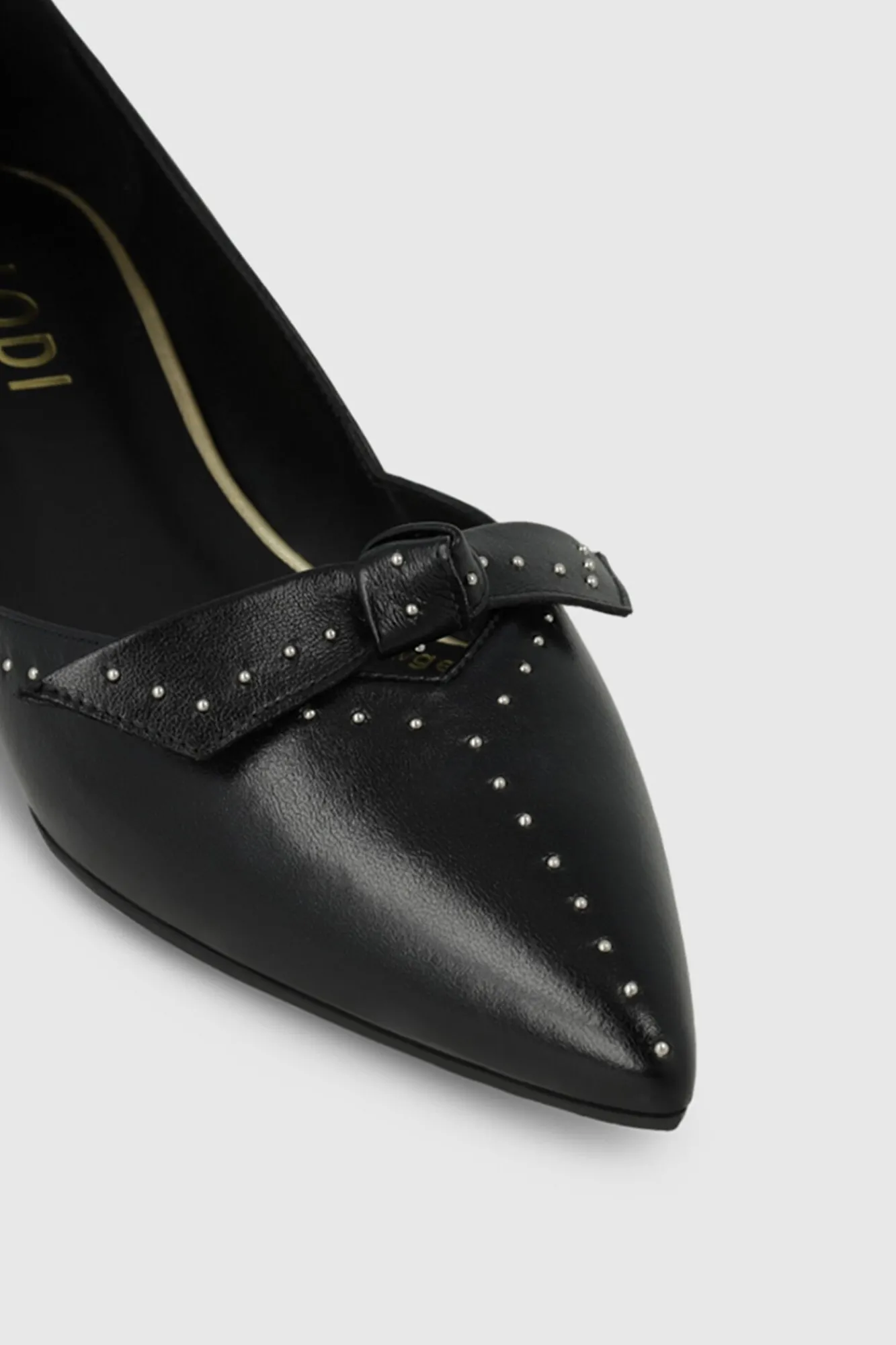 Lodi Sabrinas|Saltos-Sabrinas em couro e tachas Preto