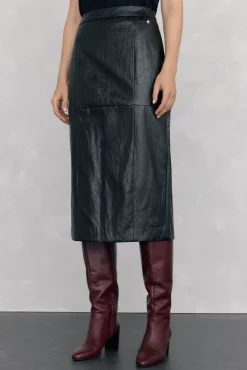 Pedro del Hierro Saias-Saia reta com relevo tipo pele Preto