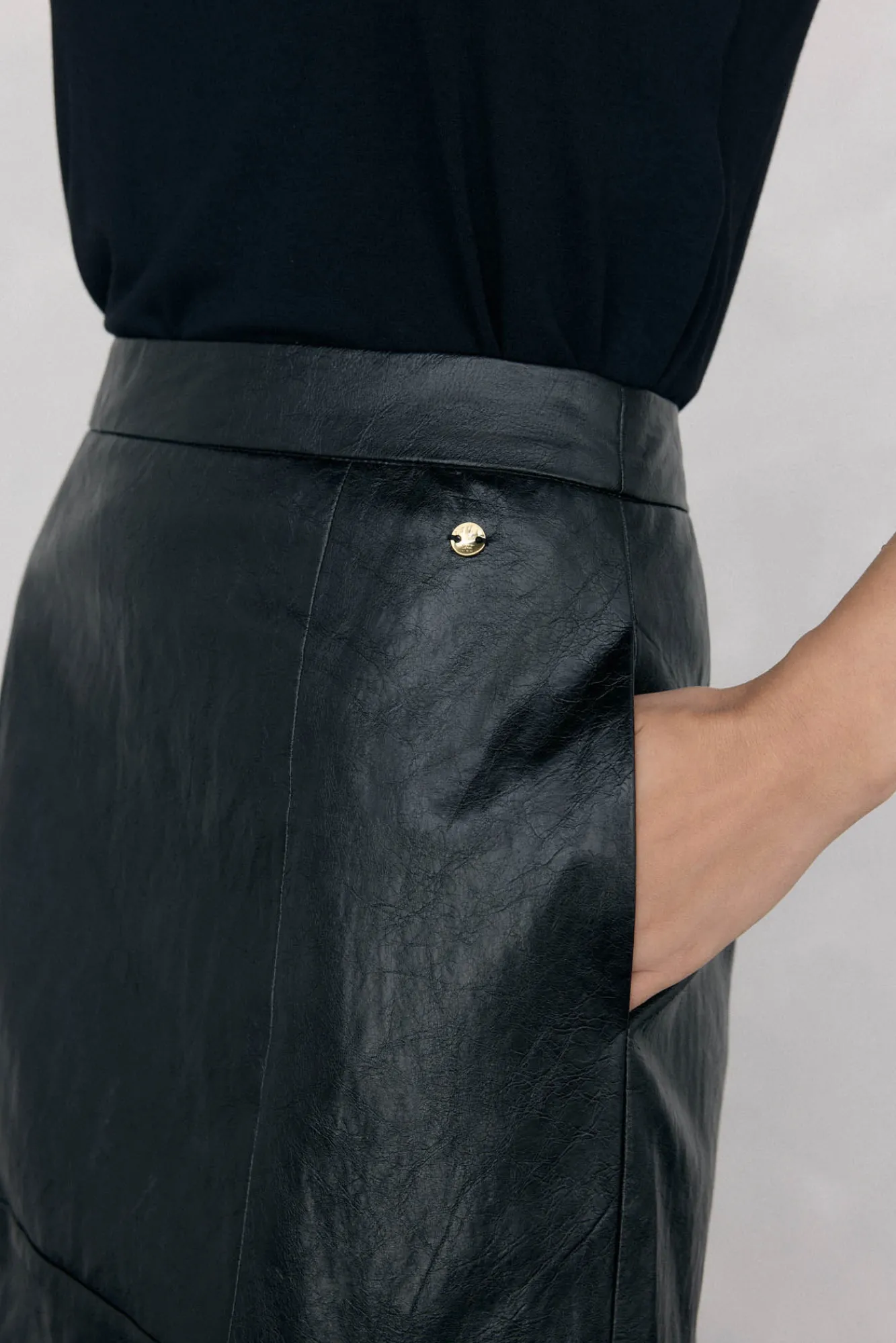 Pedro del Hierro Saias-Saia reta com relevo tipo pele Preto