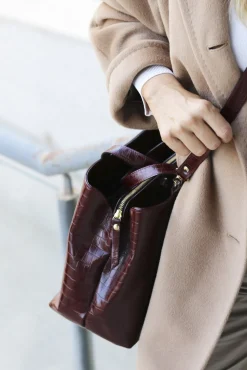 The Code Malas-Shopper Patrícia Borgonha Granada