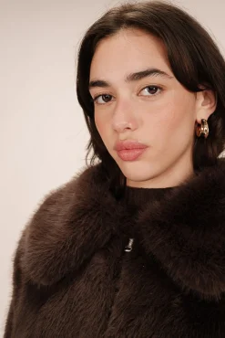 Grace & Mila Sobretudos|Casacos-Sobretudo curto de pele sintética marrom chocolate Castanho