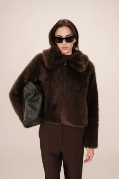 Grace & Mila Sobretudos|Casacos-Sobretudo curto de pele sintética marrom chocolate Castanho