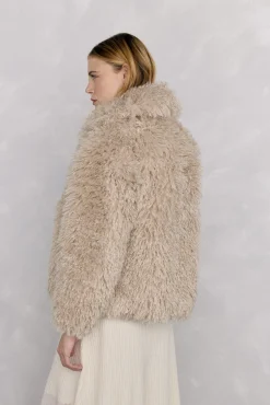 Pedro del Hierro Casacos-Sobretudo efeito pelo cacheado Beige