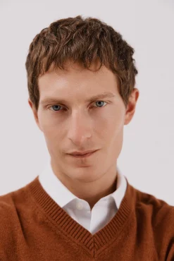 Cortefiel Camisolas-Suéter de lã com bico redonda Castanho