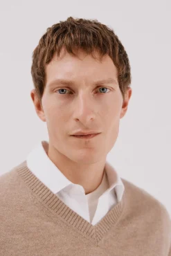 Cortefiel Camisolas-Suéter de lã com bico redonda Castanho