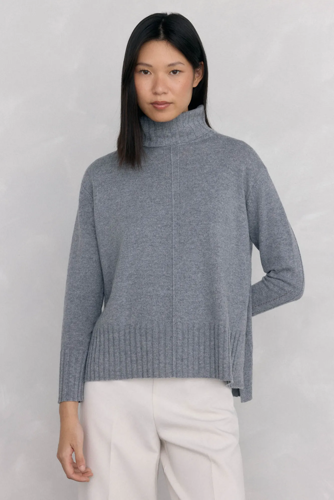 Pedro del Hierro Camisolas-Suéter de lã com gola e costura central Cizento