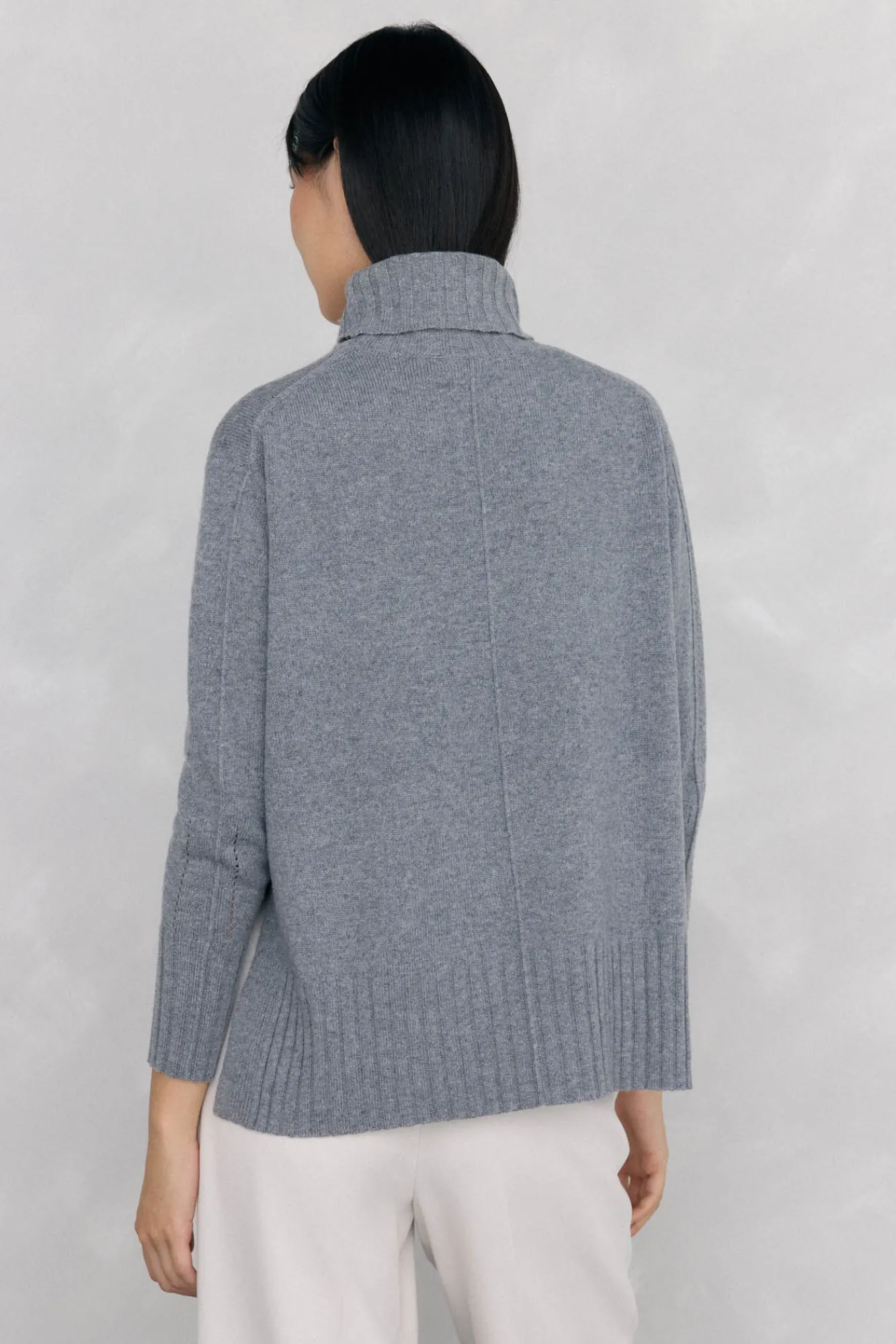 Pedro del Hierro Camisolas-Suéter de lã com gola e costura central Cizento