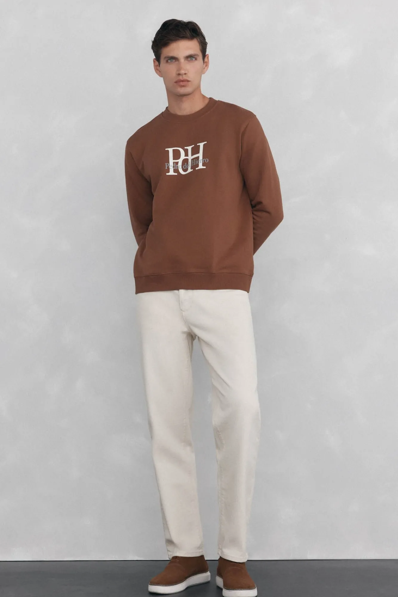 Pedro del Hierro Sweatshirts-Sweatshirt com gola caixa redonda e logo grande Marrom