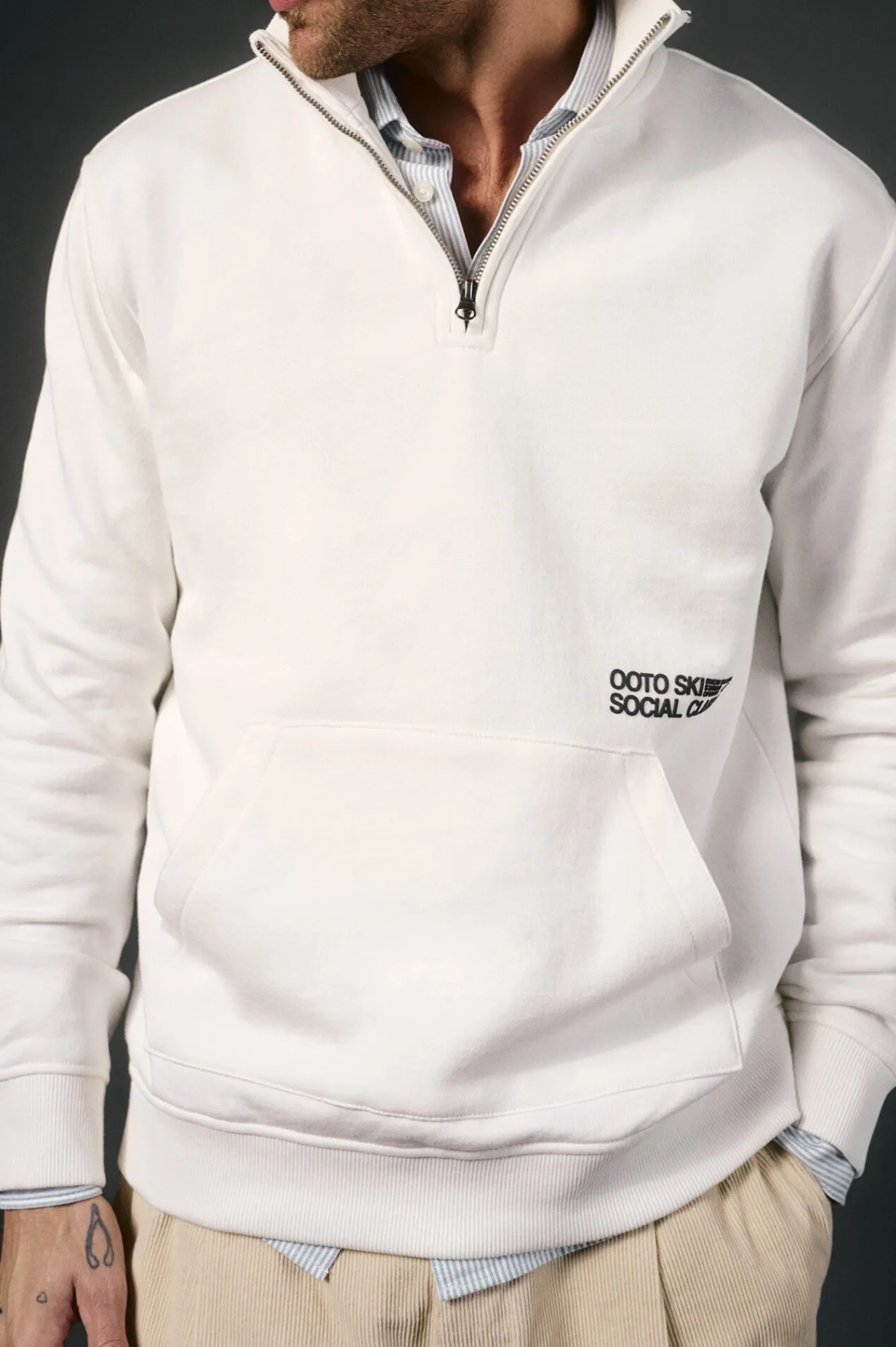 OOTO Sweatshirts-Sweatshirt com gola de fecho-éclair Branco