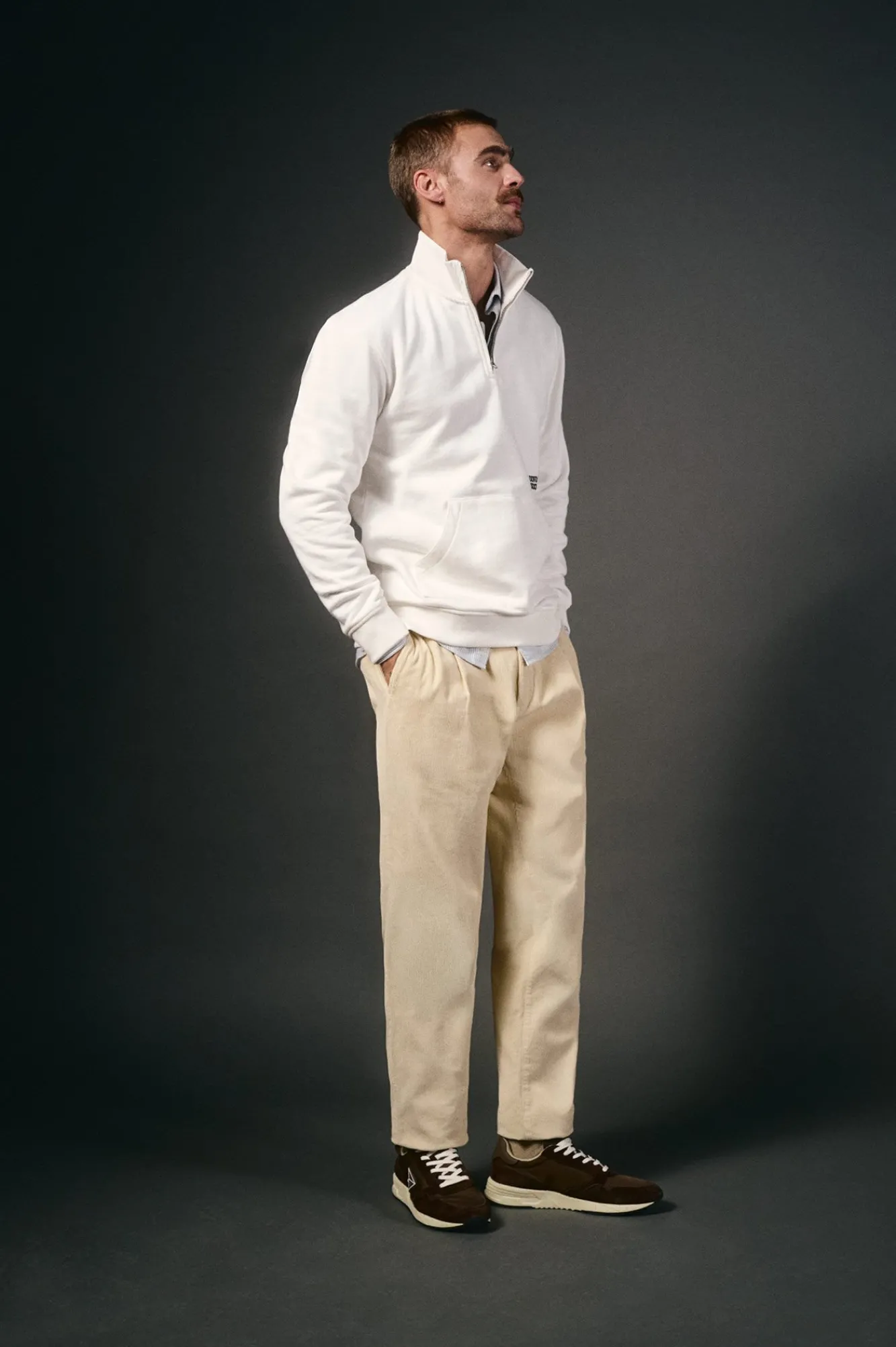 OOTO Sweatshirts-Sweatshirt com gola de fecho-éclair Branco