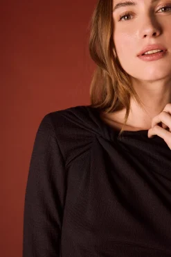 Slowlove T-Shirts|Blusas-Top com decote Preto