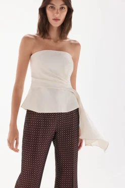 TFP by Tamara Falcó T-Shirts-Top com decote caicai Ecru