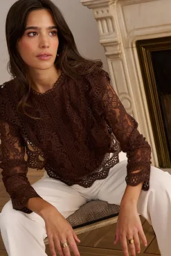 Polín Et Moi T-Shirts-Top de renda Alda Castanho