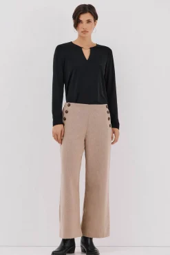 Cortefiel T-Shirts-Top peça dourada com decote Preto