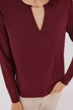 Cortefiel T-Shirts-Top peça dourada com decote Granada