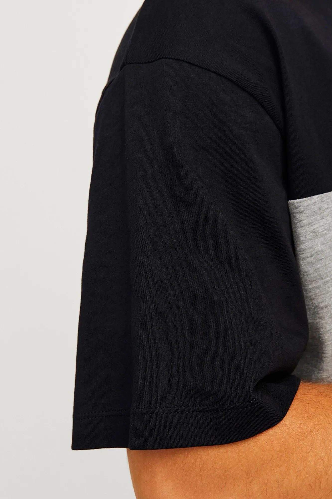 Jack & Jones T-Shirts-T-shirt bicolor logo frontal preto