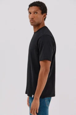 Cortefiel T-Shirts-T-shirt básica Preto