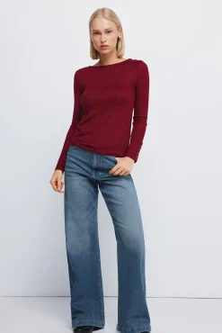 Springfield T-Shirts-T-shirt com decote canoa canelado estampado