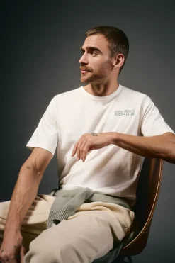 OOTO T-Shirts-T-shirt gráfica Ecru