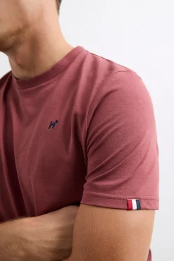 Williot T-Shirts-T-shirt Insignia Vermelho