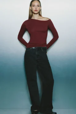 Springfield T-Shirts-T-shirt justa com decote assimétrico vermelho