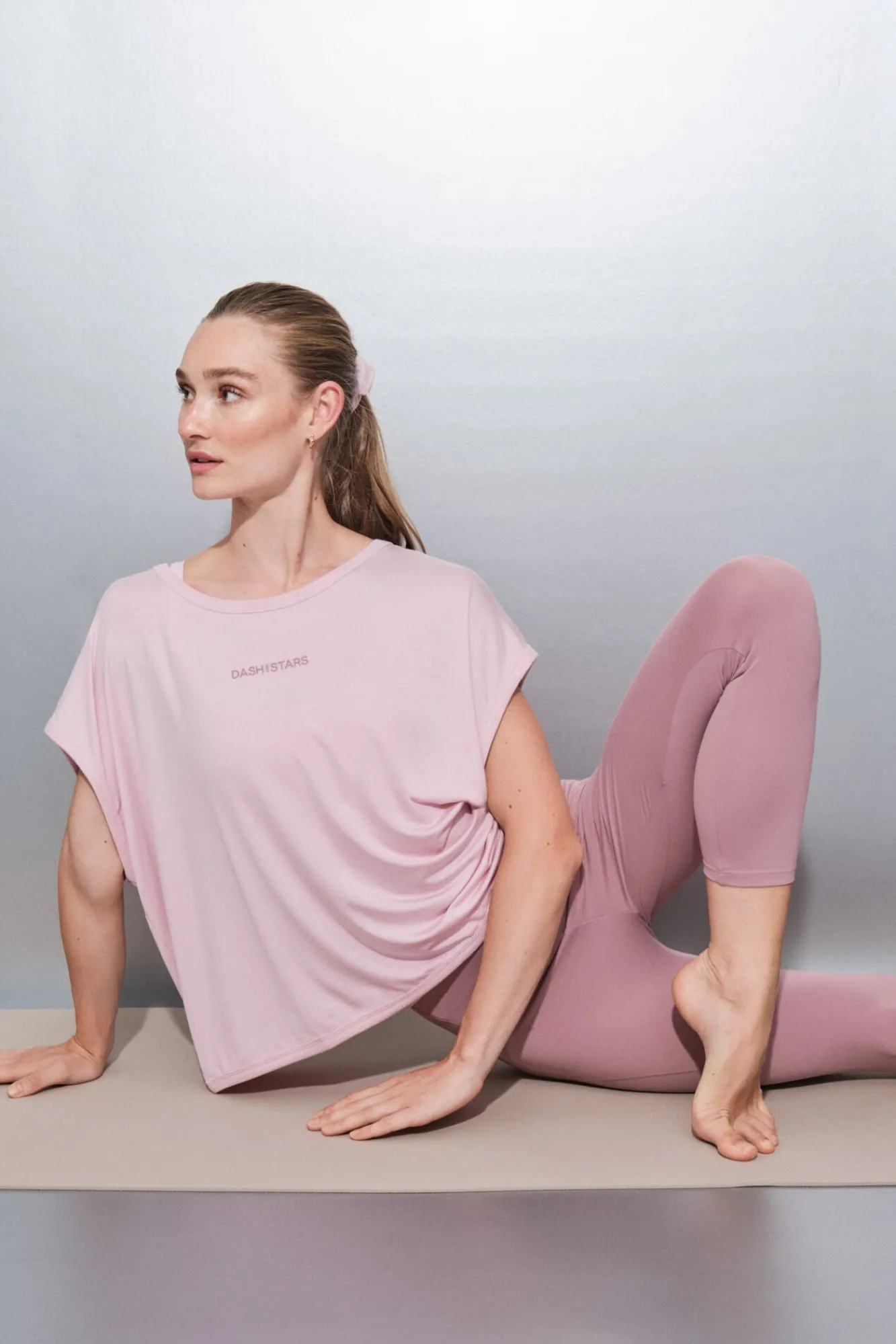 Dash and Stars T-Shirts-T-shirt de tecido extrassuave rosa