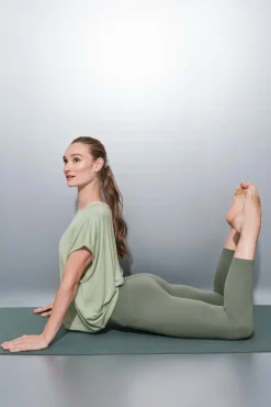 Dash and Stars T-Shirts-T-shirt extrassuave verde