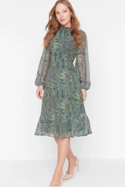 Trendyol Vestidos-Vestido com folhos verde