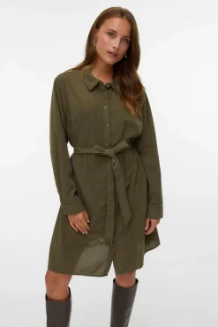 Vero Moda Curve Vestidos-Vestido curto de veludo cotelê plus size Verde