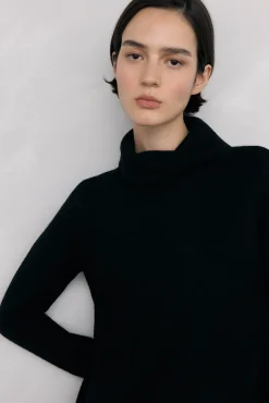 Pedro del Hierro Vestidos-Vestido de malha com detalhe de renda na baixo. Preto