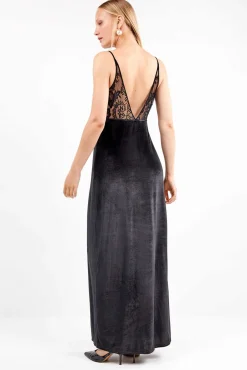 Gisela Vestidos-Vestido longo de veludo com caimento fluido e sofisticado preto