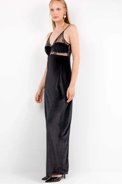Gisela Vestidos-Vestido longo de veludo com caimento fluido e sofisticado preto