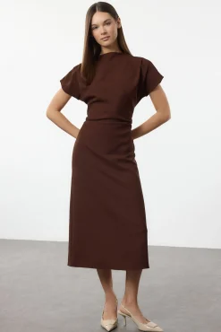 Trendyol Vestidos-Vestido midi com gola virada para baixo cru