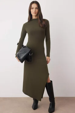 Trendyol Vestidos-Vestido midi de gola alta Caqui escuro